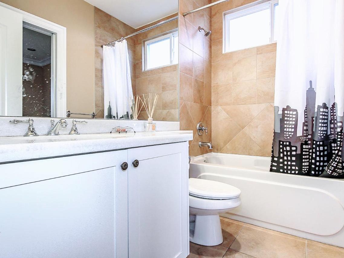 Vancouver Luxury Homestay Richmond Zewnętrze zdjęcie